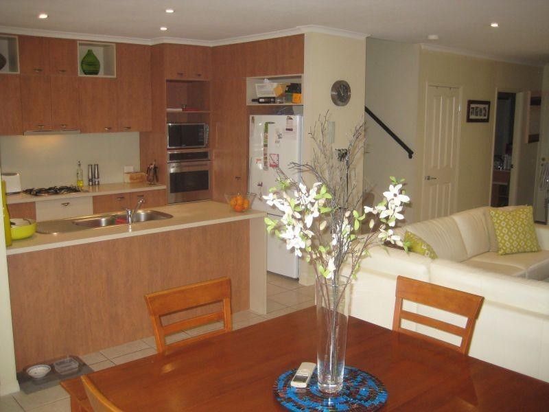 136 Palm Meadows Drive, Carrara QLD 4211