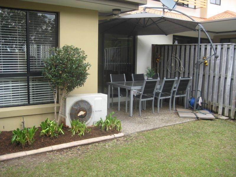 136 Palm Meadows Drive, Carrara QLD 4211