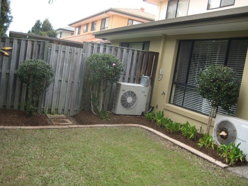 136 Palm Meadows Drive, Carrara QLD 4211