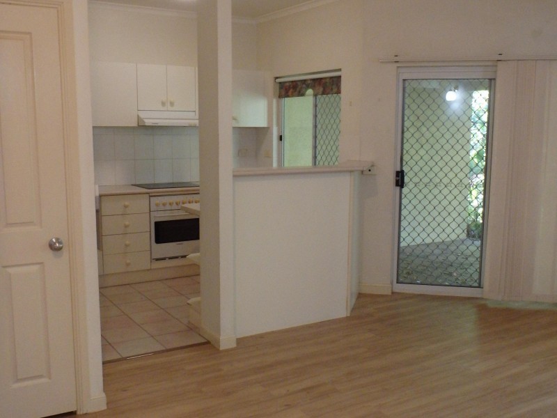 U 29/5-15 McGregor Street, Mooroobool QLD 4870