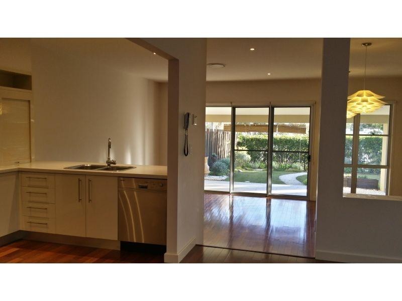 Benowa QLD 4217