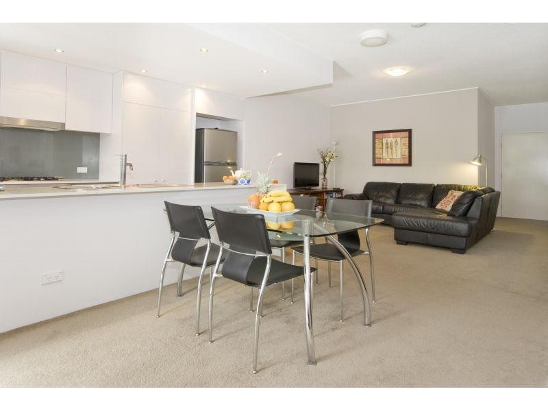 8 Dunmore Terrace, Auchenflower QLD 4066