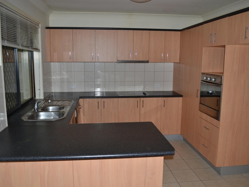 W10/26-34 Sapium Road, Benowa QLD 4217