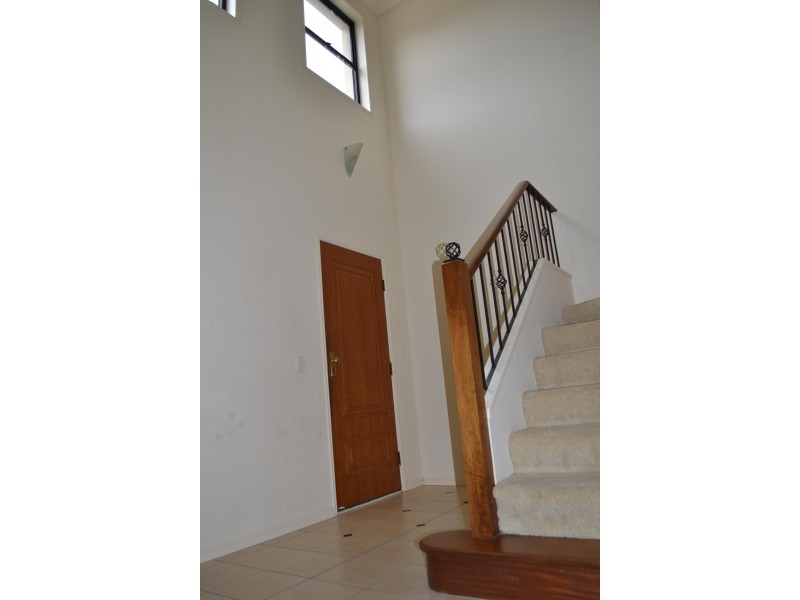 W10/26-34 Sapium Road, Benowa QLD 4217