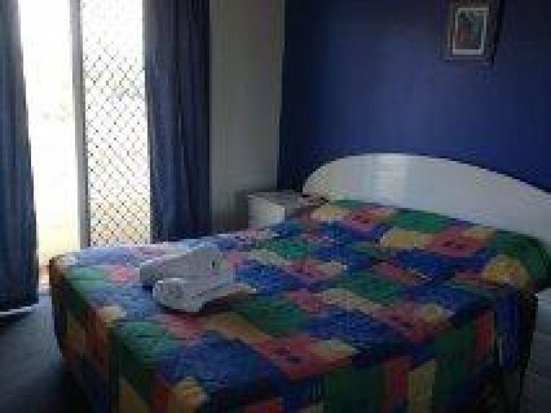 42 BEACH PDE, Surfers Paradise QLD 4217