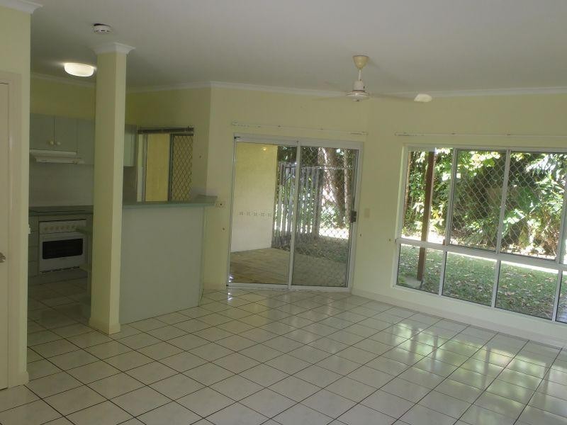 Unit 6/5-15 McGregor Street, Mooroobool QLD 4870