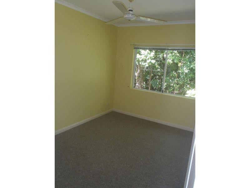 5-15 McGregor Street, Mooroobool QLD 4870