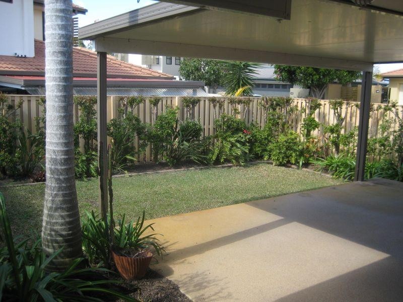 136 Palm Meadows Drive, Carrara QLD 4211