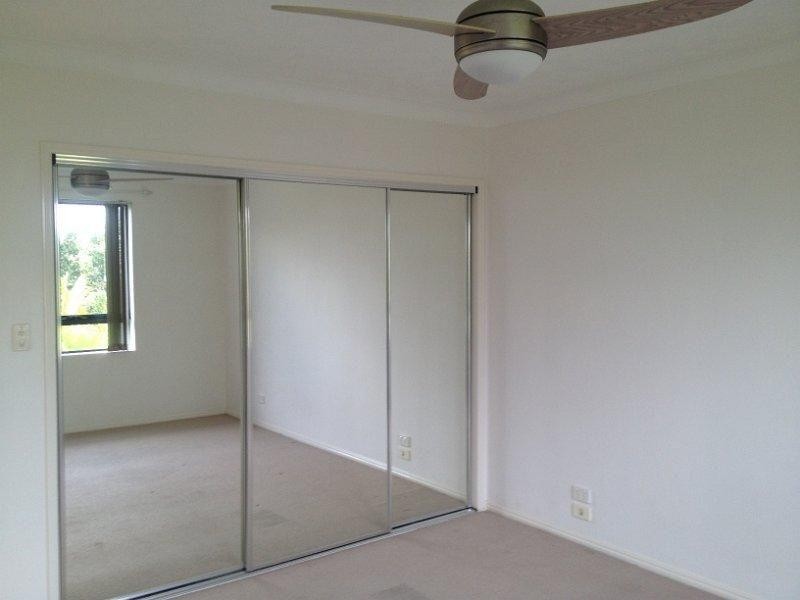 13/6 Fifth Avenue, Burleigh Heads QLD 4220