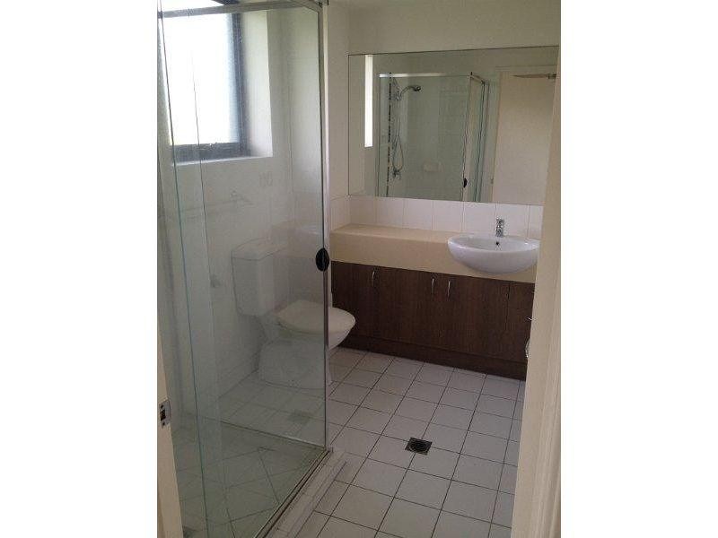 13/6 Fifth Avenue, Burleigh Heads QLD 4220