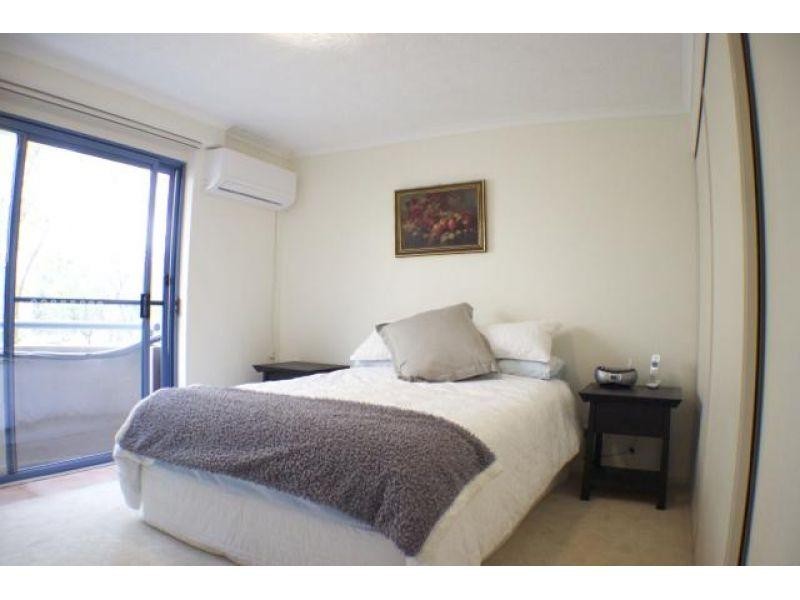 9/4 Monte Carlo Avenue, Surfers Paradise QLD 4217