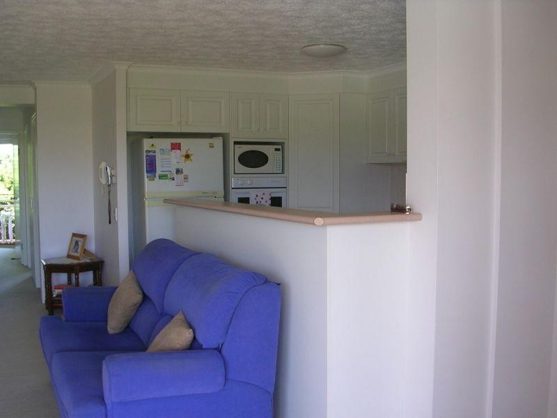 76 THOMAS DR, Chevron Island QLD 4217