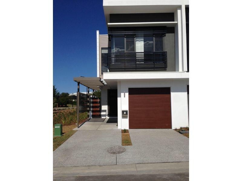 2 York Street, Robina QLD 4226