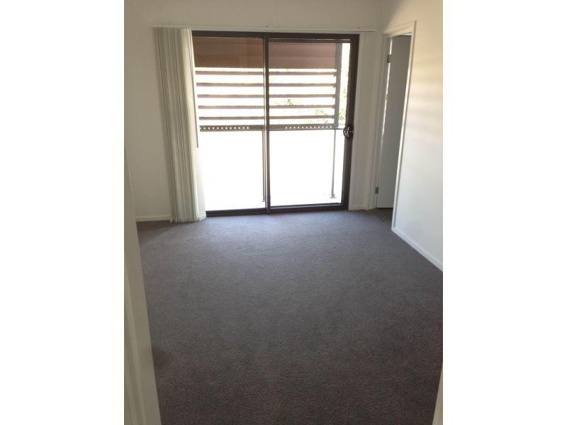 2 York Street, Robina QLD 4226