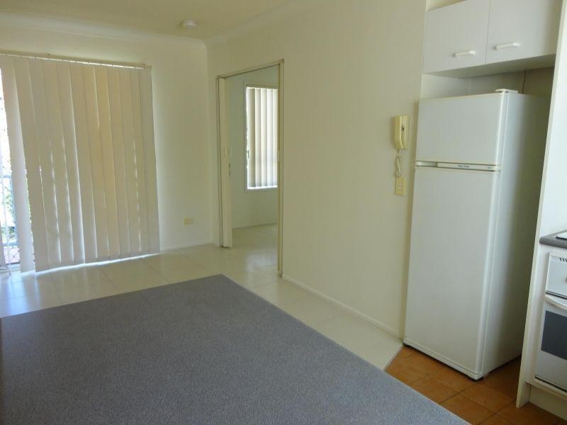 Furn/12 Lloyd Street, Southport QLD 4215