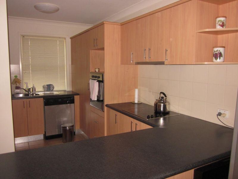 8/99-101 Heeb Street, Benowa QLD 4217