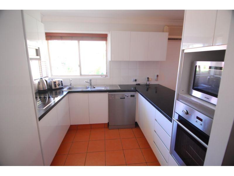 152 Palm Meadows Drive, Carrara QLD 4211