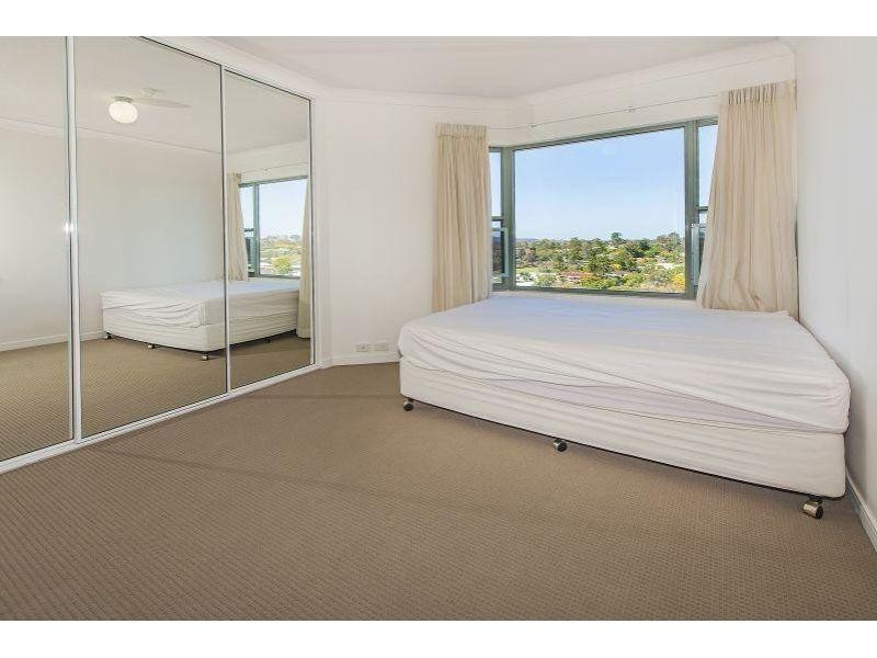 72 Macquarie Street, St Lucia QLD 4067