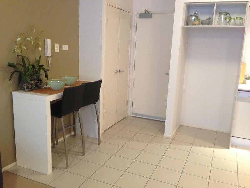 1013/18 Manning Street, Milton QLD 4064