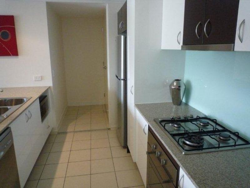 8/24 Allwood Street, Indooroopilly QLD 4068