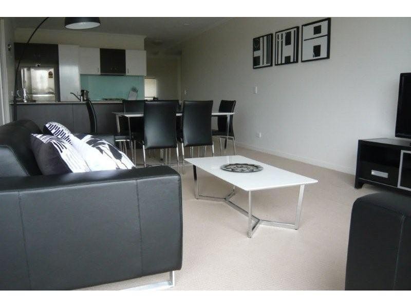 107/101 Clarence Road, Indooroopilly QLD 4068