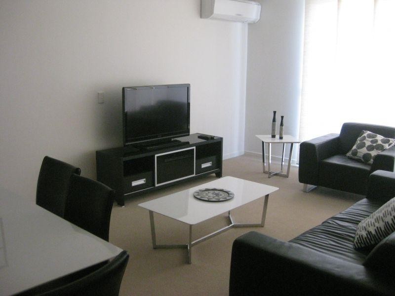 107/101 Clarence Road, Indooroopilly QLD 4068