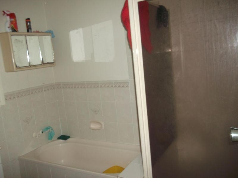 14 Pinewood Street, Crestmead QLD 4132