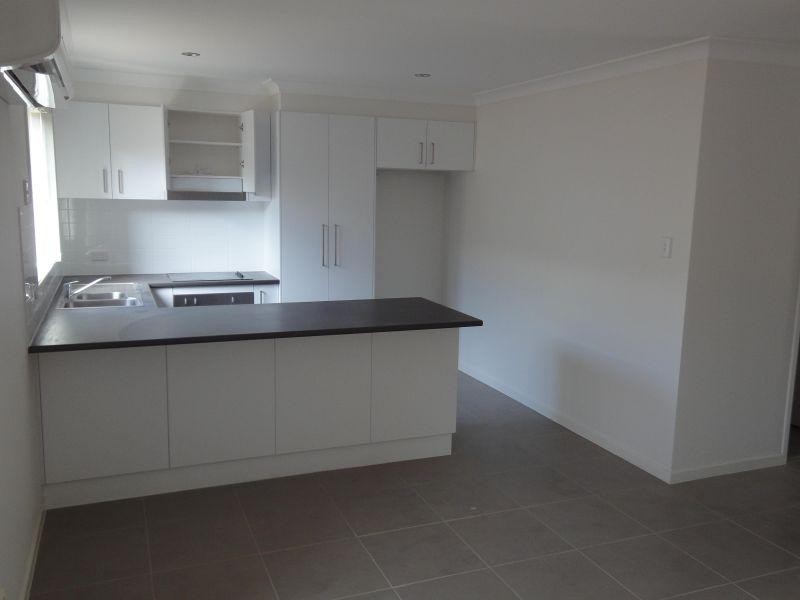 Unit  1 – 19/11 – 13 Montree Circuit, Kallangur QLD 4503
