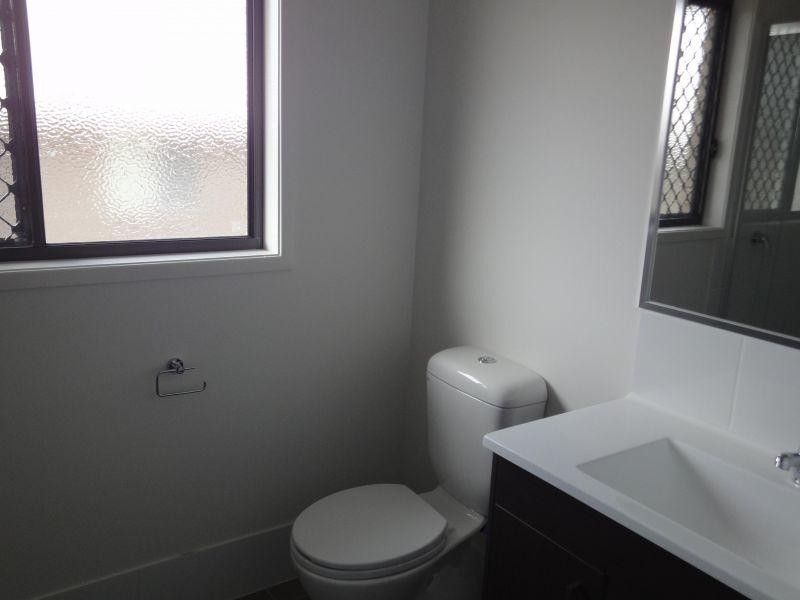 Unit  1 – 19/11 – 13 Montree Circuit, Kallangur QLD 4503