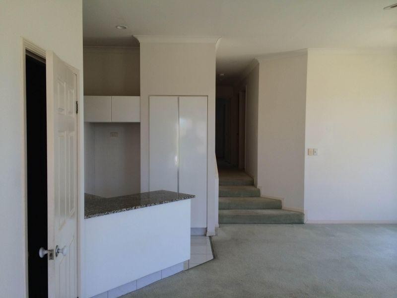 @/152 Palm Meadows Drive, Carrara QLD 4211