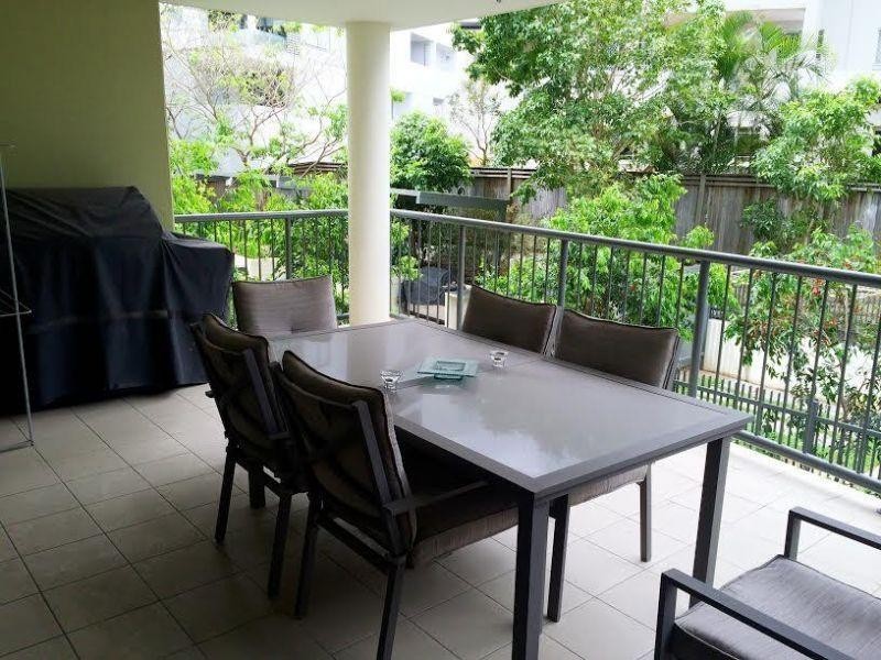 1027/18 Manning Street, Milton QLD 4064