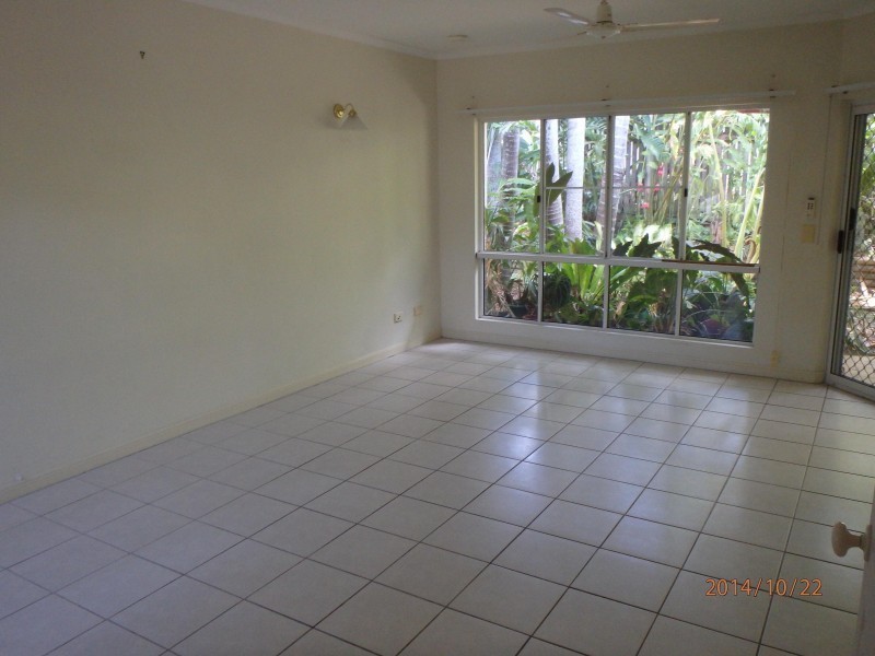 5-15 McGregor Street, Mooroobool QLD 4870