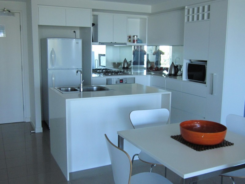 Unit 1105/438 Marine Parade, Biggera Waters QLD 4216