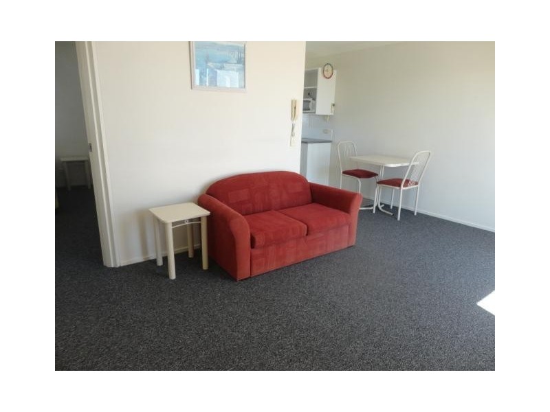 1 bed/12 Lloyd Street, Southport QLD 4215