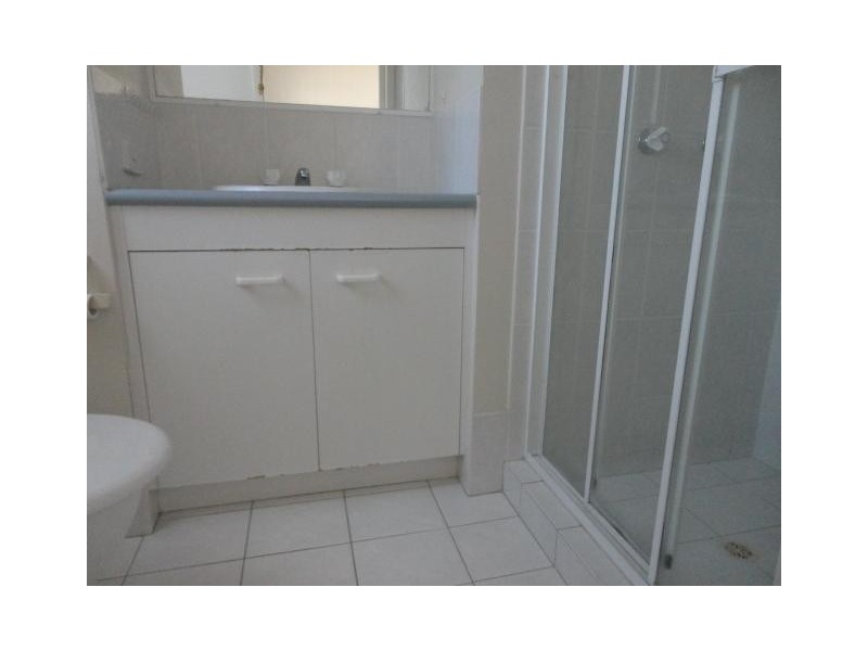 1 bed/12 Lloyd Street, Southport QLD 4215