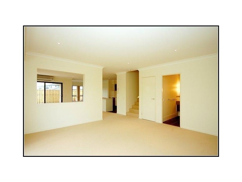 B3/2 Catalina Way, Upper Coomera QLD 4209