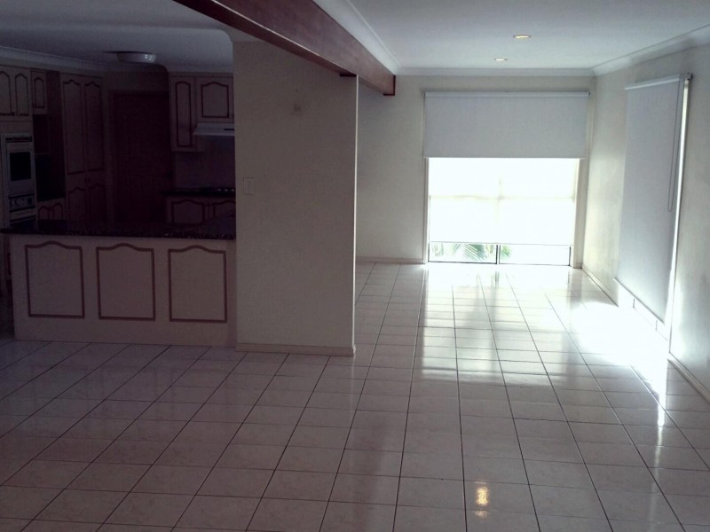 22 Norell Place, Eight Mile Plains QLD 4113