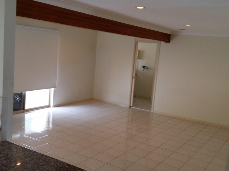 22 Norell Place, Eight Mile Plains QLD 4113