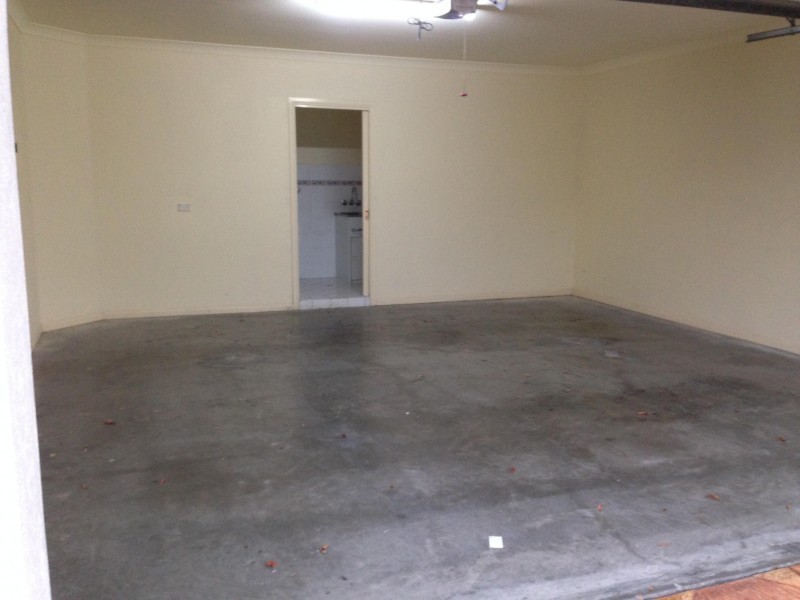 34 ALBICORE ST, Mermaid Waters QLD 4218