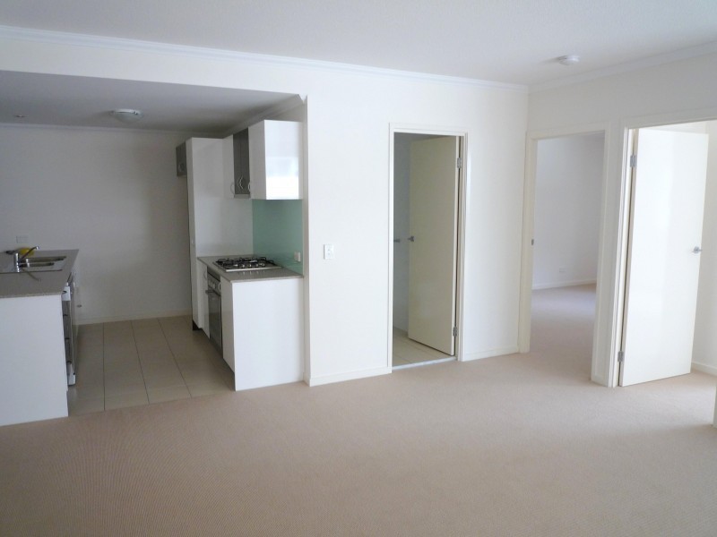 126/101 Clarence Road, Indooroopilly QLD 4068