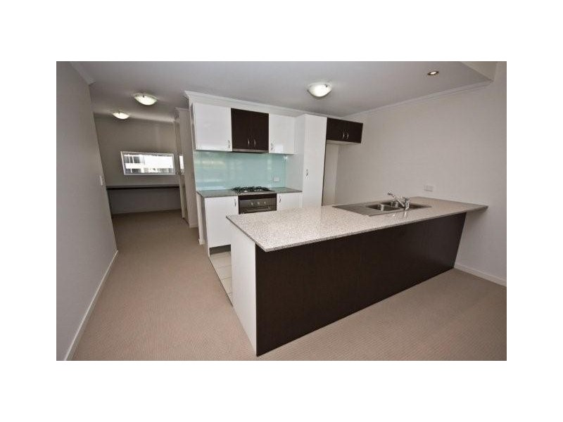 126/101 Clarence Road, Indooroopilly QLD 4068