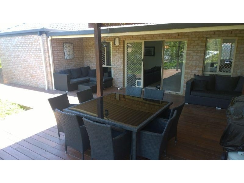 2 Bedivere Drive, Ormeau QLD 4208
