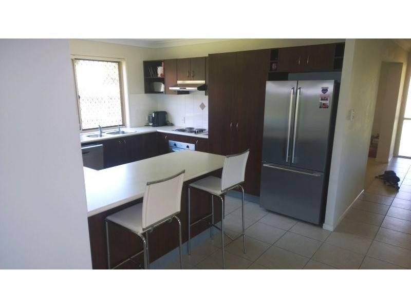 2 Bedivere Drive, Ormeau QLD 4208
