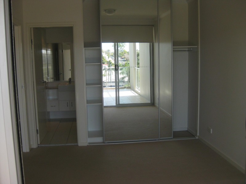 103/101 Clarence Road, Indooroopilly QLD 4068