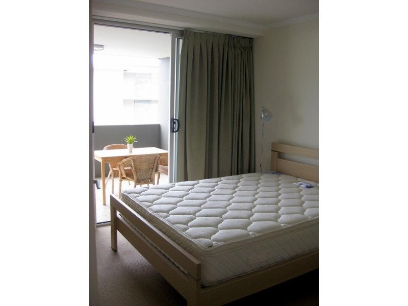 48/101 Clarence Road, Indooroopilly QLD 4068