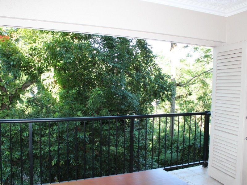 357 357/2 Rigg Street, Woree QLD 4868