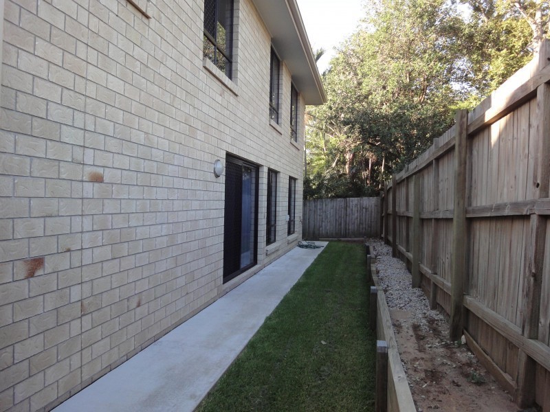 16a Cricket street, Coopers Plains QLD 4108