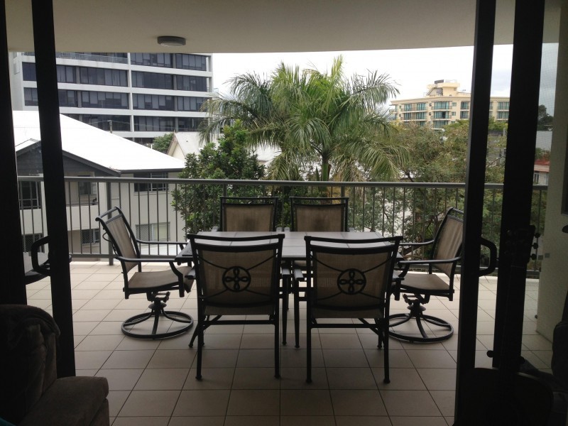 1067/18 Manning Street, Milton QLD 4064