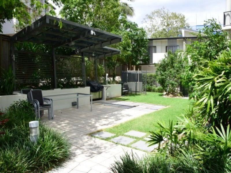 1067/18 Manning Street, Milton QLD 4064