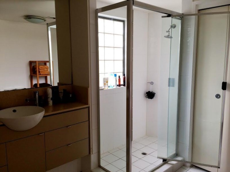 1067/18 Manning Street, Milton QLD 4064